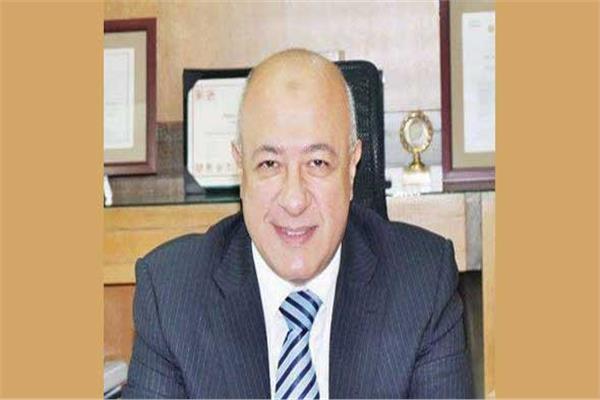يحيى أبو الفتوح نائب رئيس البنك الأهلي 