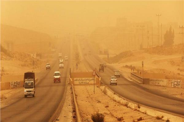 الأرصاد الجوية تحذر من عاصفة ترابية غداً ..فيديو