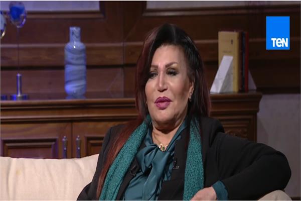  الفنانة الكبيرة نجوى فؤاد 