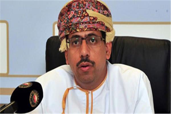 د. عبد المنعم بن منصور الحسني وزير الإعلام العماني