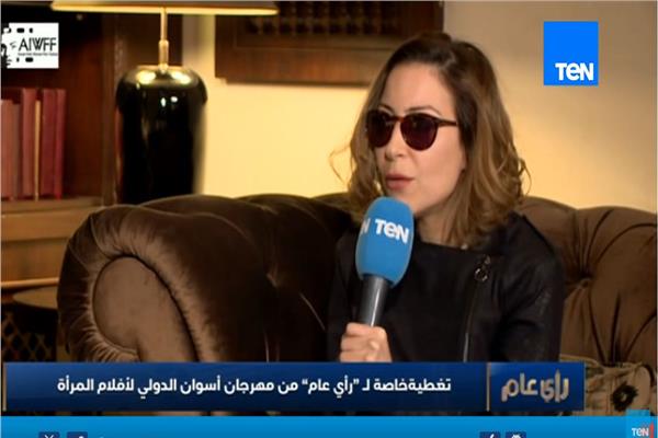 الفنانة منه شلبي
