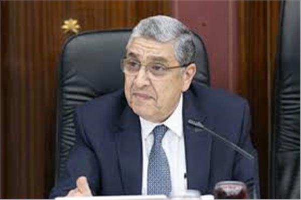 الدكتور محمد شاكر وزير الكهرباء والطاقة المتجددة