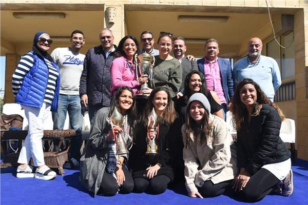 الصيد بطل الدرع العام لبطولة الجمهورية للسباحة التوقيعية