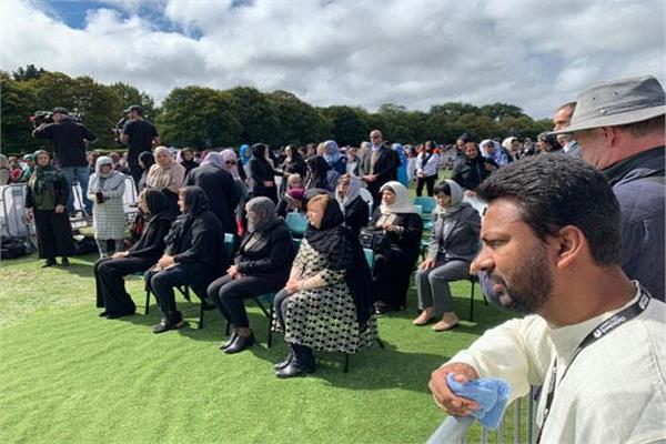 سكتة قلبية تنهي حياة والدة أحد ضحايا هجوم نيوزلندا خلال جنازته