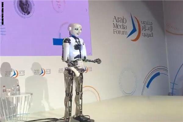 الإعلامي الروبوت