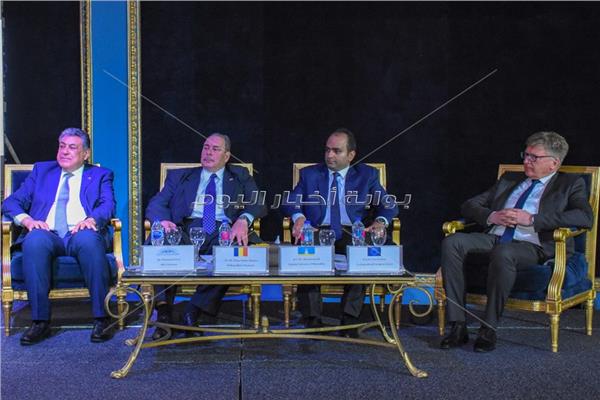 نائب محافظ الإسكندرية مع خلال اللقاء مع سفراء الاتحاد الأوروبي