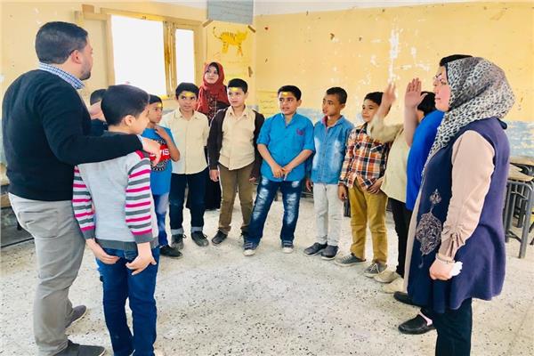 توعية طلاب 6 مدارس بالمنيا بقيم المواطنة والانتماء