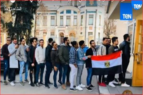 الجالية المصرية بالأردن أثناء الاستفتاء 