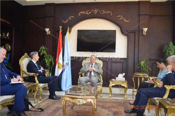 محافظ البحر الأحمر و السفير البريطاني 