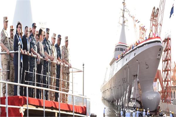 خلال مراسم تدشين الفرقاطة «المعز»
