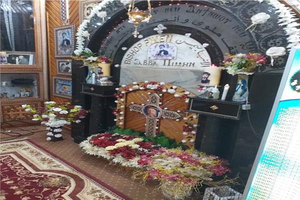 إيبارشية ملوي تحتفل بالذكرى الـ33 لوفاة أول أسقف لها
