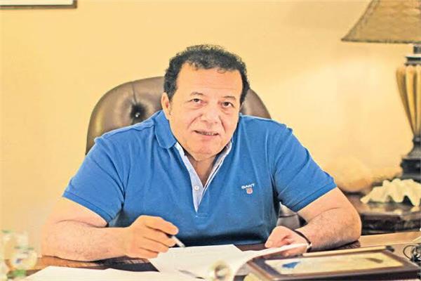  عاطف عبد اللطيف