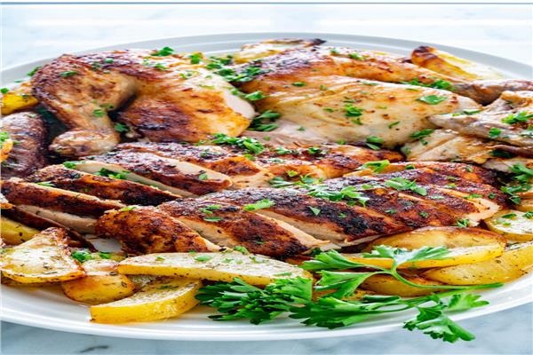 روستو الدجاج مع بطاطس وينجز
