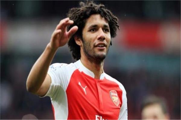 لاعب المنتخب الوطني محمد النني 