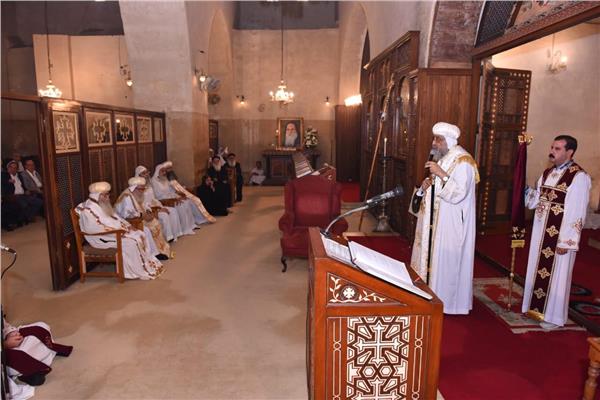 البابا تواضروس خلال ترأسه صلاة الذكرى السنوية الأولى 