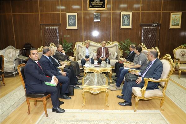 المنوفية: دعم منظومة النظافة بأدوات جديدة تناسب كافة الشوارع بالمحافظة