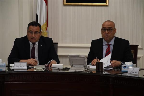 وزير الإسكان ومحافظ الإسكندرية 