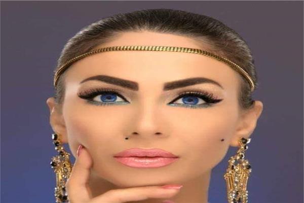 دوللي شاهين
