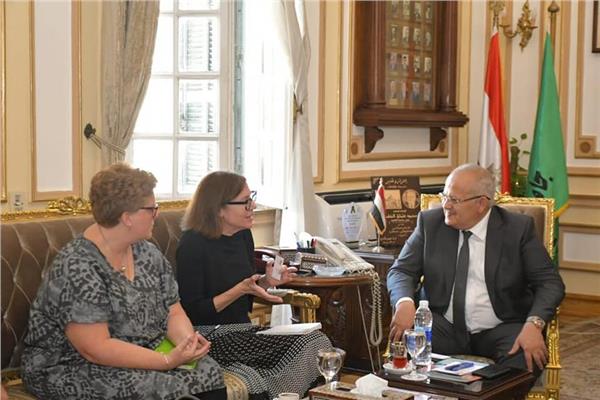 محمد عثمان الخشت رئيس جامعة القاهرة
