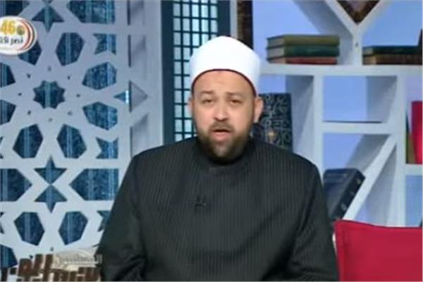 يسري عزام