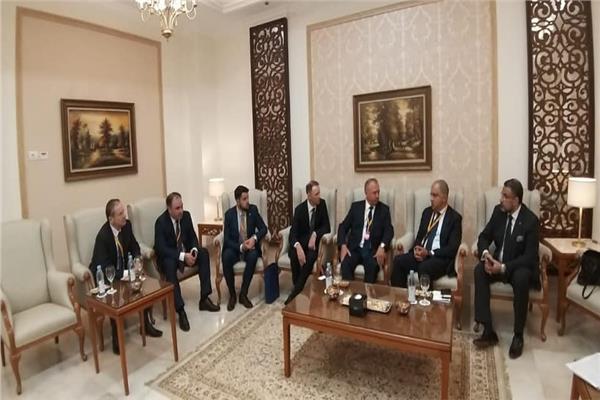 رئيس اتحاد الصناعات يلتقي نظيره الروسي بمعرض «الأسبوع الصناعي الكبير»