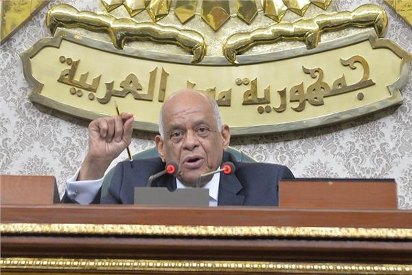 الدكتور على عبد العال