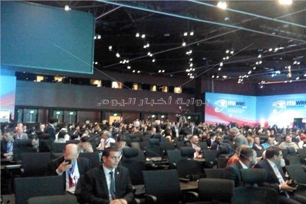 قاعة المؤتمرات بشرم الشيخ تستعد لاستقبال السيسي لافتتاح مؤتمر «الاتصالات الراديوية»