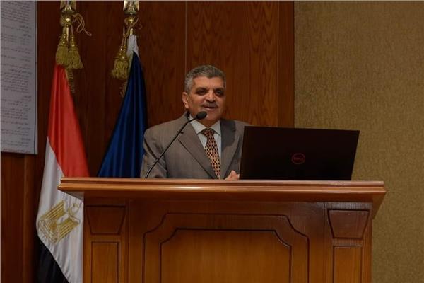 الفريق أسامة ربيع رئيس هيئة قناة السويس