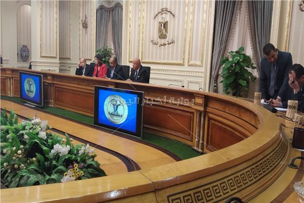 مؤتمر صحفي عقد بمقر الحكومة الدائم