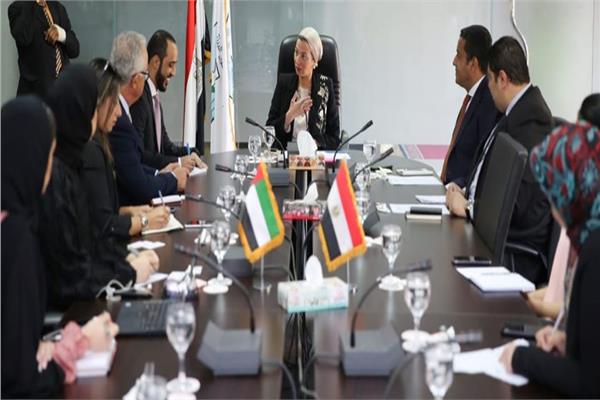وزيرة البيئة