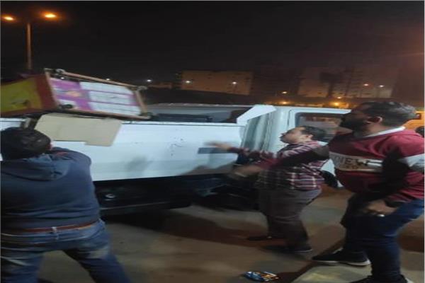 حملة مسائية مكبرة لأزالة الاشغالات والمخالفات بالمنيب