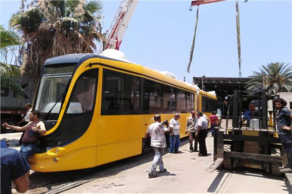  ترام مكيف من أوكرانيا لميناء الإسكندرية