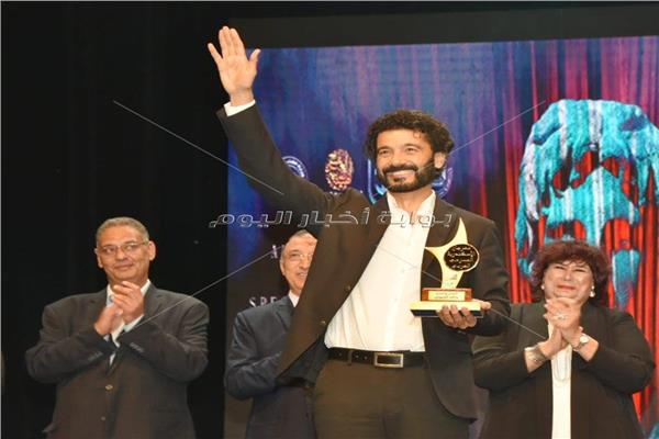 خالد النبوي من مهرجان الإسكندرية المسرحي العربي