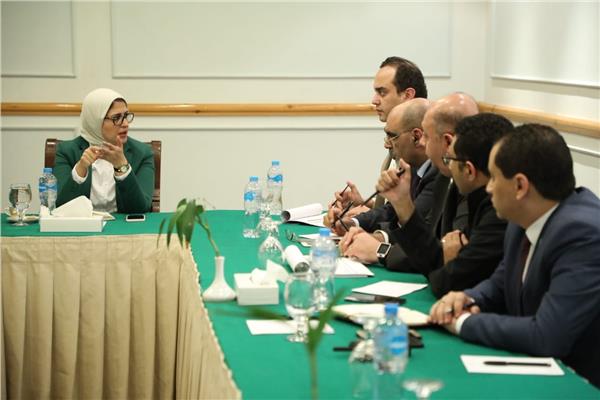 وزيرة الصحة 