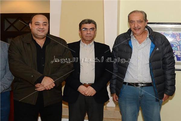 الكاتب الصحفي الكبير ياسر رزق والأستاذ أحمد جلال.. تصوير: أسامة منازع