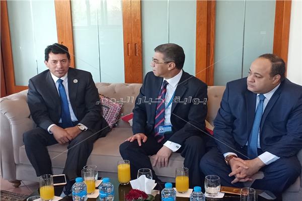 ياسر رزق يلتقي وزير الشباب والرياضة