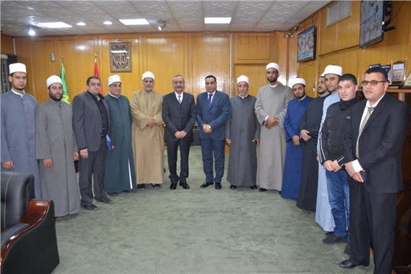 محافظ الإسماعيلية يستقبل وفد القافلة الدعوية 