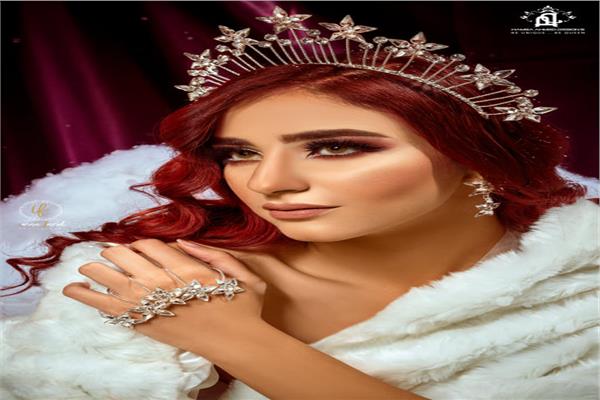 تاج بلمسه روماني مرصع بالكريستال السوارفسكي