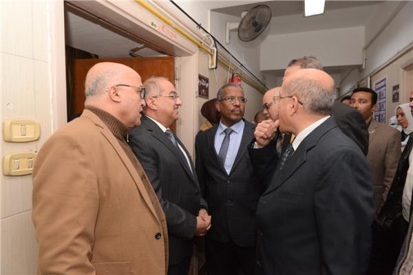 الجمال بدلات نقدية خاصة لممرضات مستشفيات جامعة أسيوط بوابة أخبار اليوم الإلكترونية