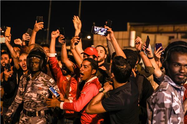 جانب من مؤازرة جماهير بالسودان 