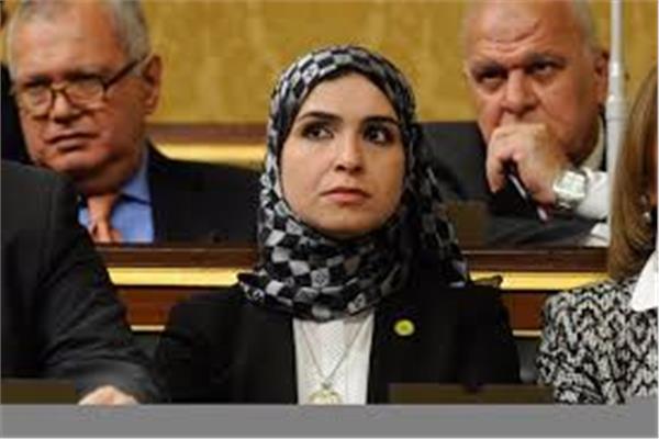 الدكتورة شيرين عبد العزيز القشاش