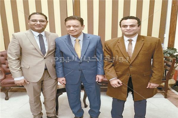 كواليس لقاء الـ«4 ساعات» بين رئيس الوطنية للصحافة وشباب المؤسسات القومية