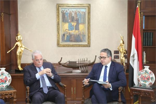 «العناني » يبحث مع  «فوده» سبل التعاون المشترك في مجال السياحة 