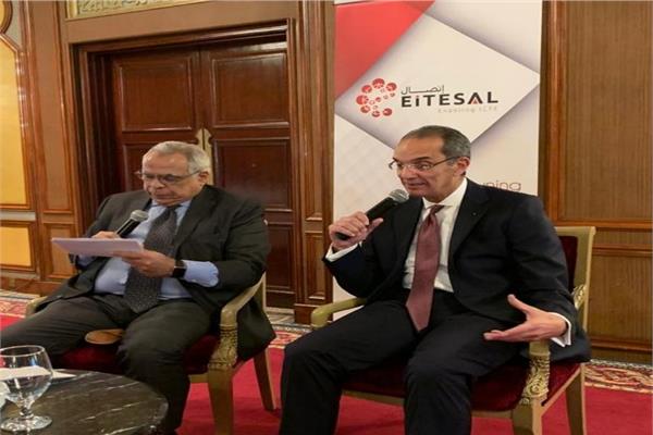 الدكتور عمرو طلعت وزير الاتصالات والدكتور حازم الطحاوي