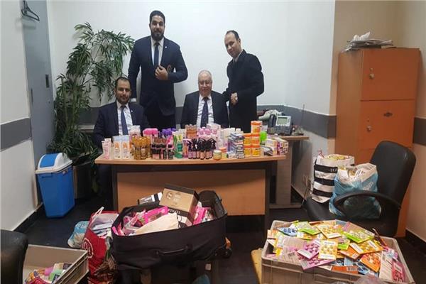 سلطات جمارك مطار القاهرة الدولي