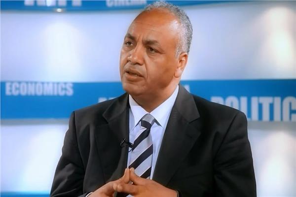  الإعلامي مصطفى بكري