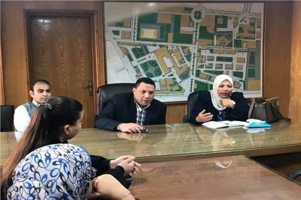 مدير صحة السويس: تذليل العقبات التي تواجه فرق تطعيمات الحصبة