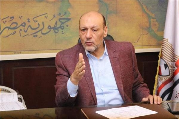 الدكتور حسين أبو العطا رئيس حزب المصريين