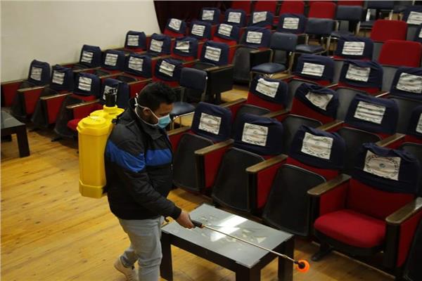 "المهن التعليمية" تطلق حملة لتطهير وتعقيم عدد من مدارس الجمهورية