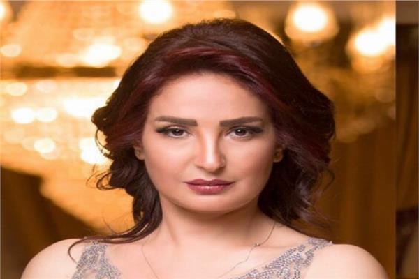 الفنانة أمل رزق